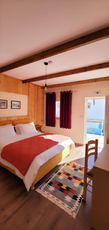 Guesthouse Lord Byron Tepelene Esterno foto